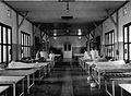 120px-COLLECTIE_TROPENMUSEUM_Het_interieur_van_het_hospitaal_van_Het_Java_Immigranten_Bureau_in_Medan_TMnr_60014028